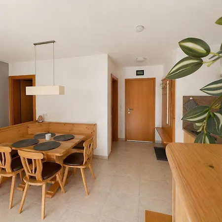 Apartment With Terrace In Hollersbach